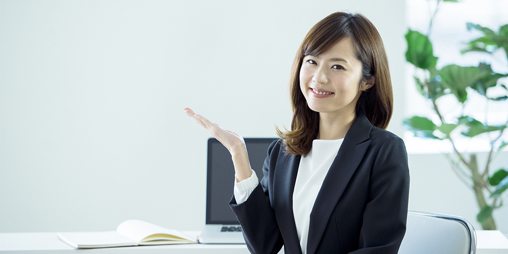 女性