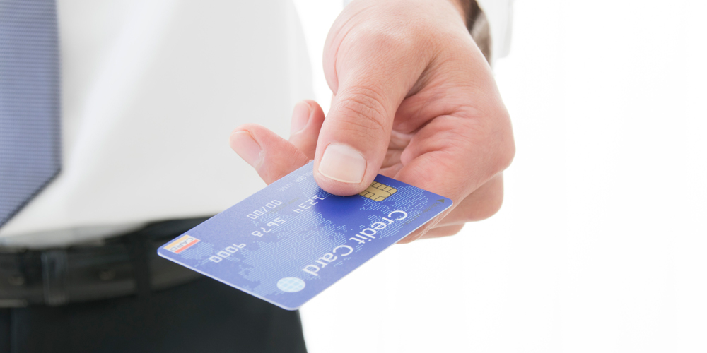 クレジットカードの金利手数料がかかる