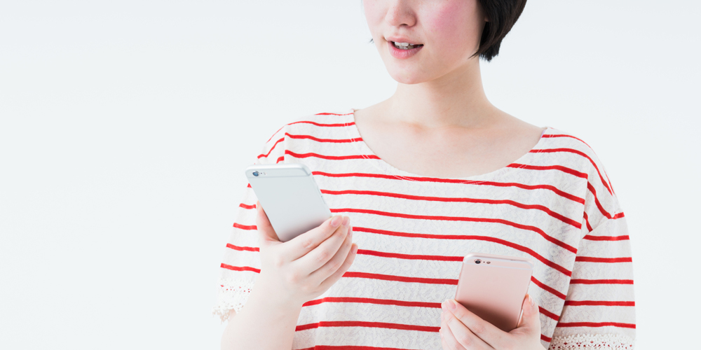 悩む女性