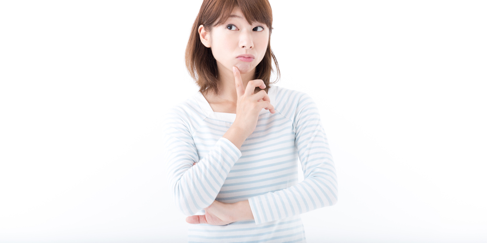 クレカに疑問を持つ女性
