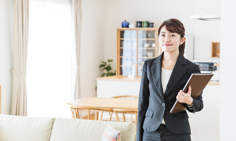 保険外交員の女性