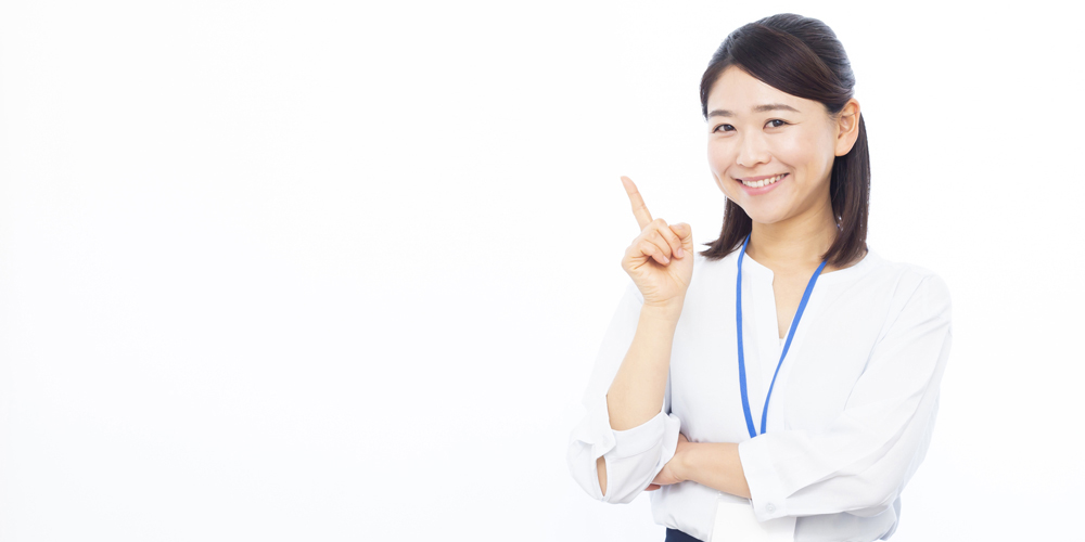 ワンポイントを表現する女性
