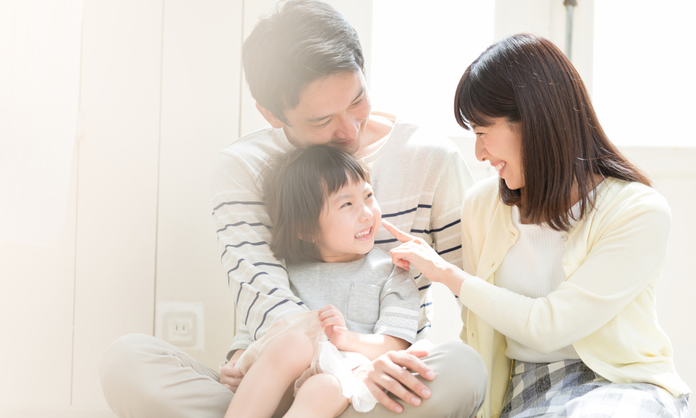 夫婦と子供の3人家族
