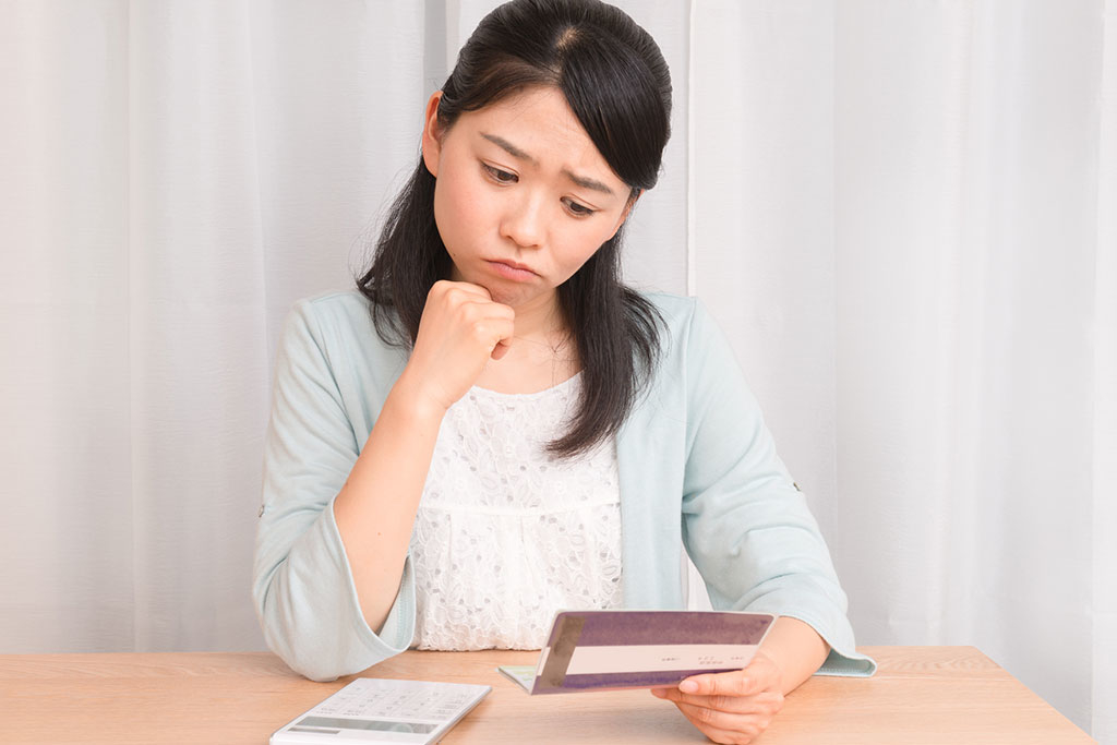 利息を抑えられるカードローンを申し込む方法