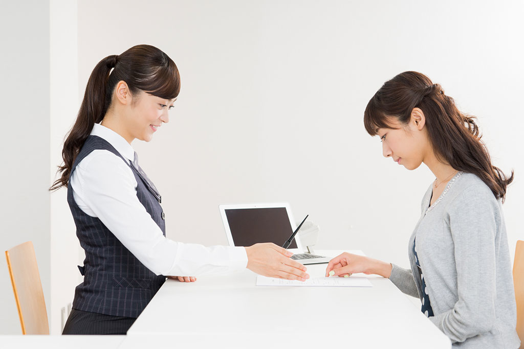 自営業の人がカードローンを申し込む時の手順